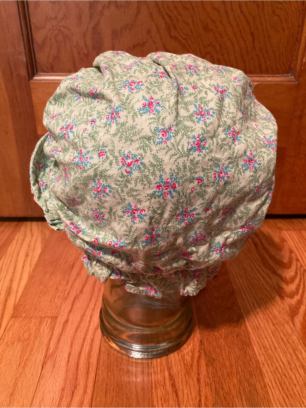 Handmade Bonnet Vintage Ruffly - Picture 5 of 6